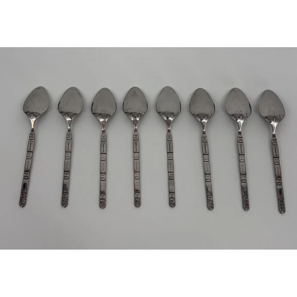 Oneida Community Madrid No Black Stainless Teaspoons Set of 8 Vintage 6 1/8